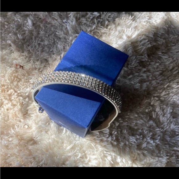 Swarovski - Picture 5 of 9